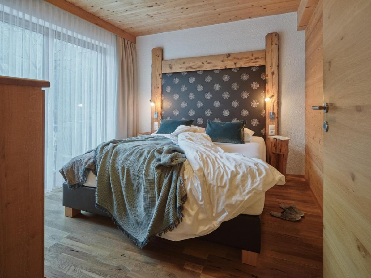 Boutique Apartment Sonnenhang - Incl Rooftop Spa Fließ Buitenkant foto