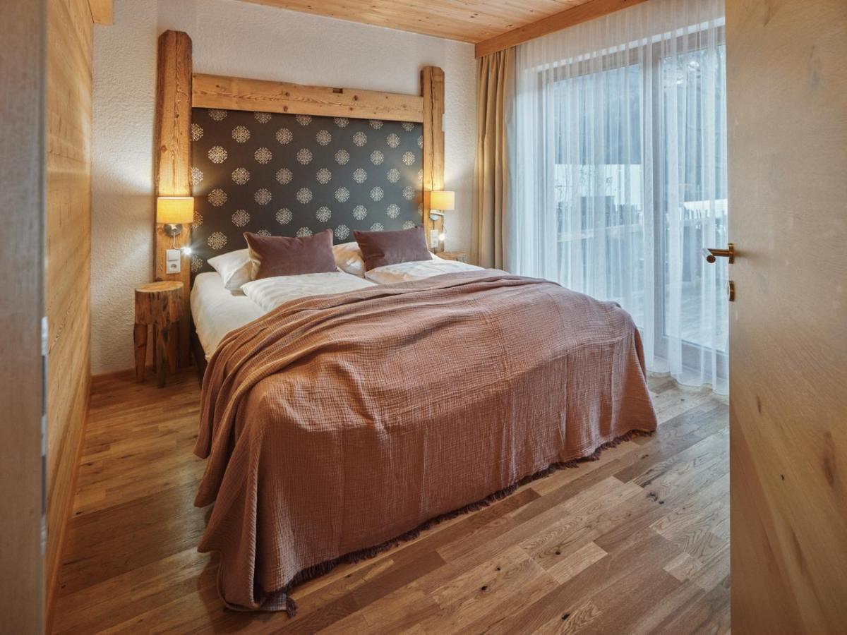 Boutique Apartment Sonnenhang - Incl Rooftop Spa Fließ Buitenkant foto